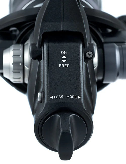 DAIWA 23 FREE SWIMMER BR 8000 SPIN REEL