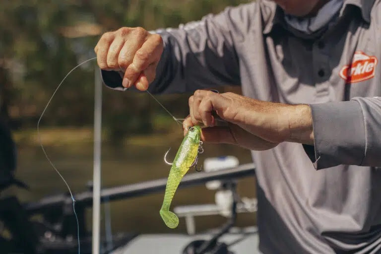 BERKLEY POWERBAIT CULLSHAD MAGNUM 8 INCH - COLOUR: CHARTREUSE FLASH