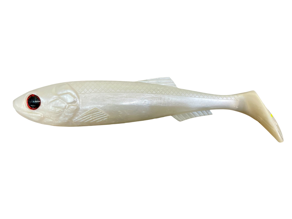 MOLIX REAL THING SHAD 7" (2-PIECE PACK) - COLOUR: #92 PEARL WHITE